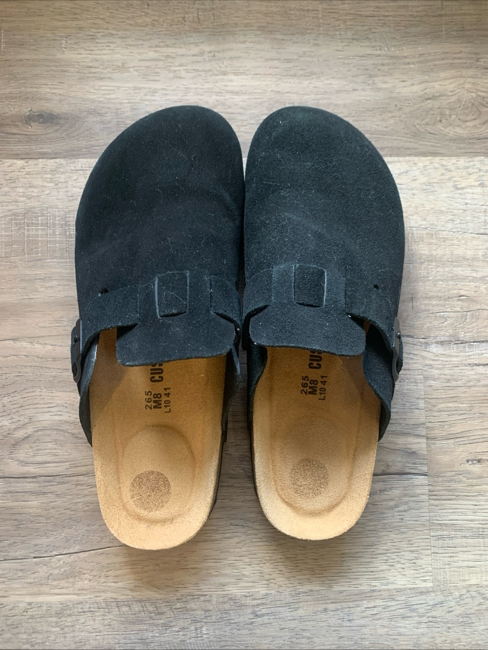 Cushionaire Haze Men's Black Leather Slip-On Clog with Buckle Strap Sz 8